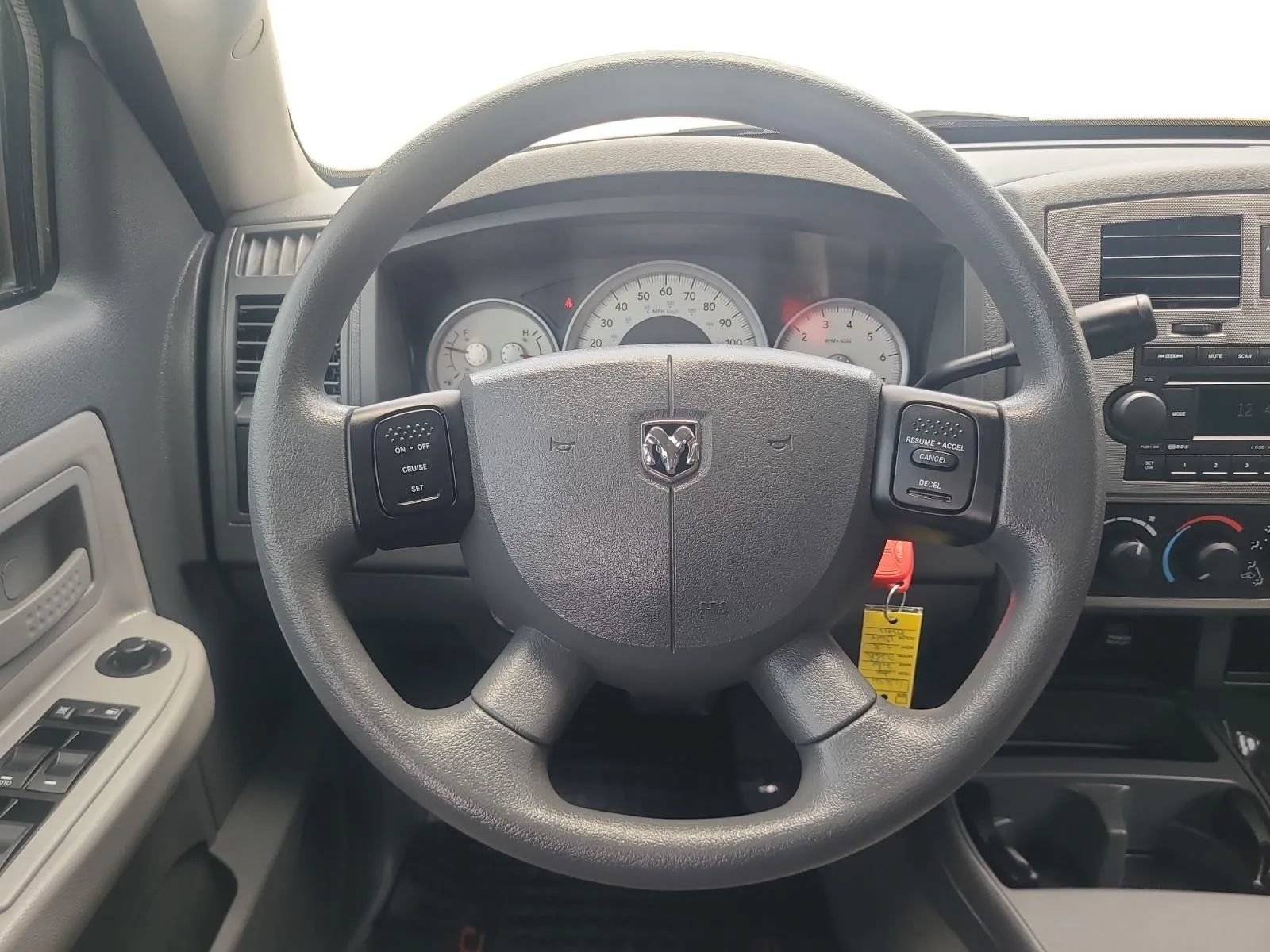 Used 2006 Dodge Dakota SLT w/ SLT Value Group RWD image 12