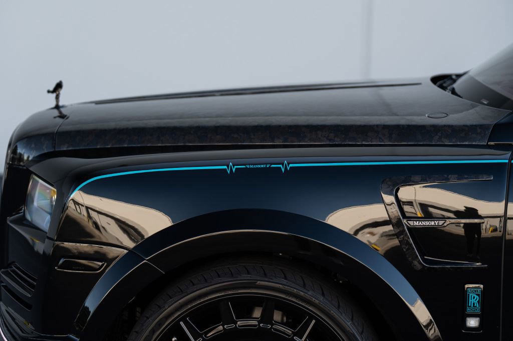 Used 2023 Rolls-Royce Cullinan Black Badge image 9