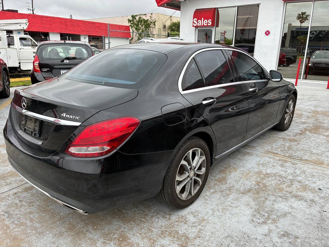 Used 2017 Mercedes-Benz C 300 4MATIC Sedan w/ Premium 1 Package image 5