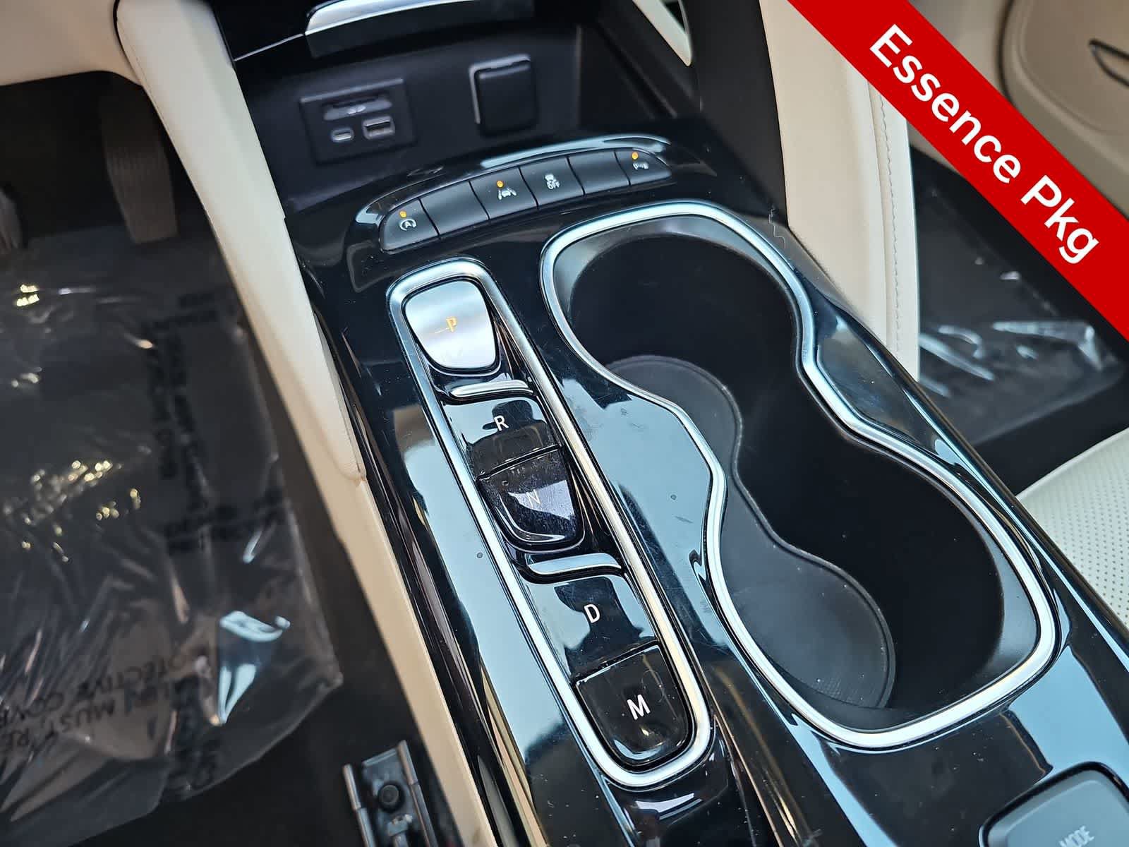 Used 2021 Buick Envision Essence w/ Technology Package I FWD image 21