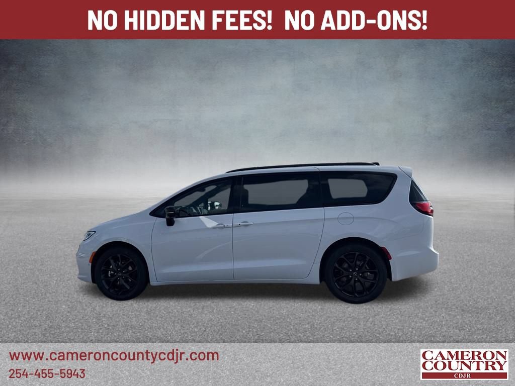 New 2026 Chrysler Pacifica Select w/ S Appearance Package FWD image 6