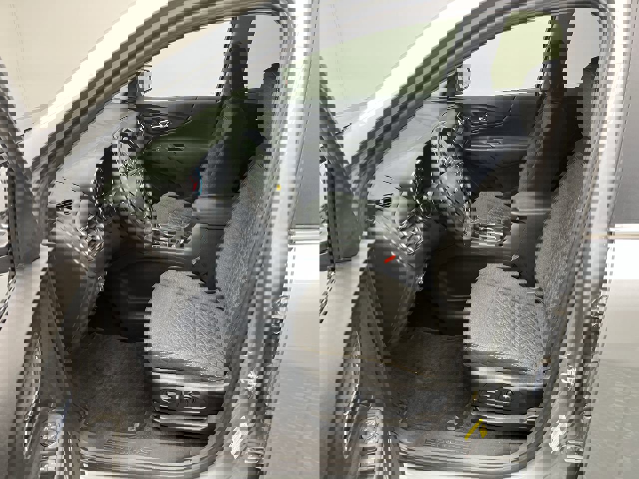 Certified 2023 Chevrolet Equinox LT image 3