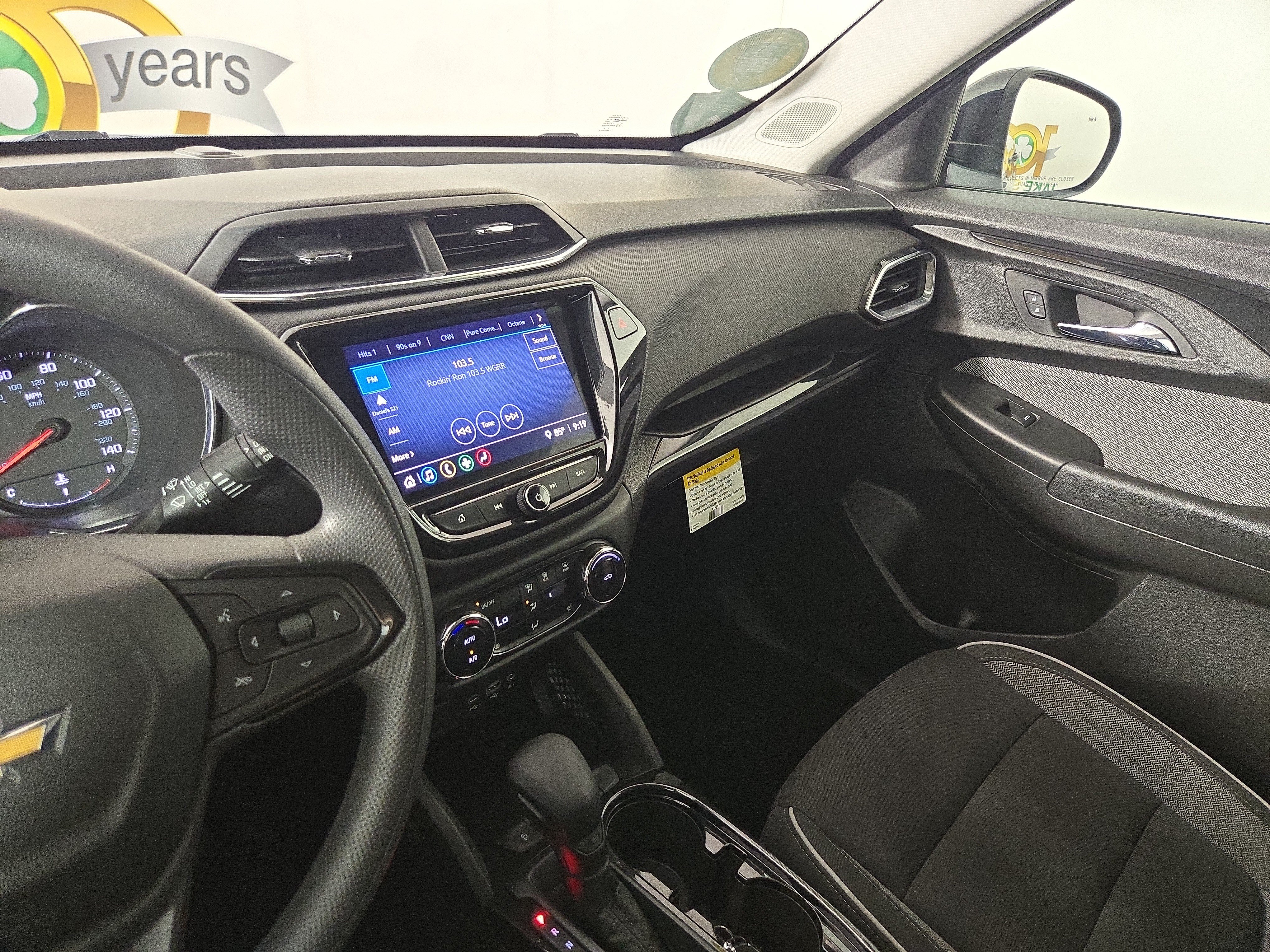 Used 2021 Chevrolet TrailBlazer LT w/ Convenience Package FWD image 22