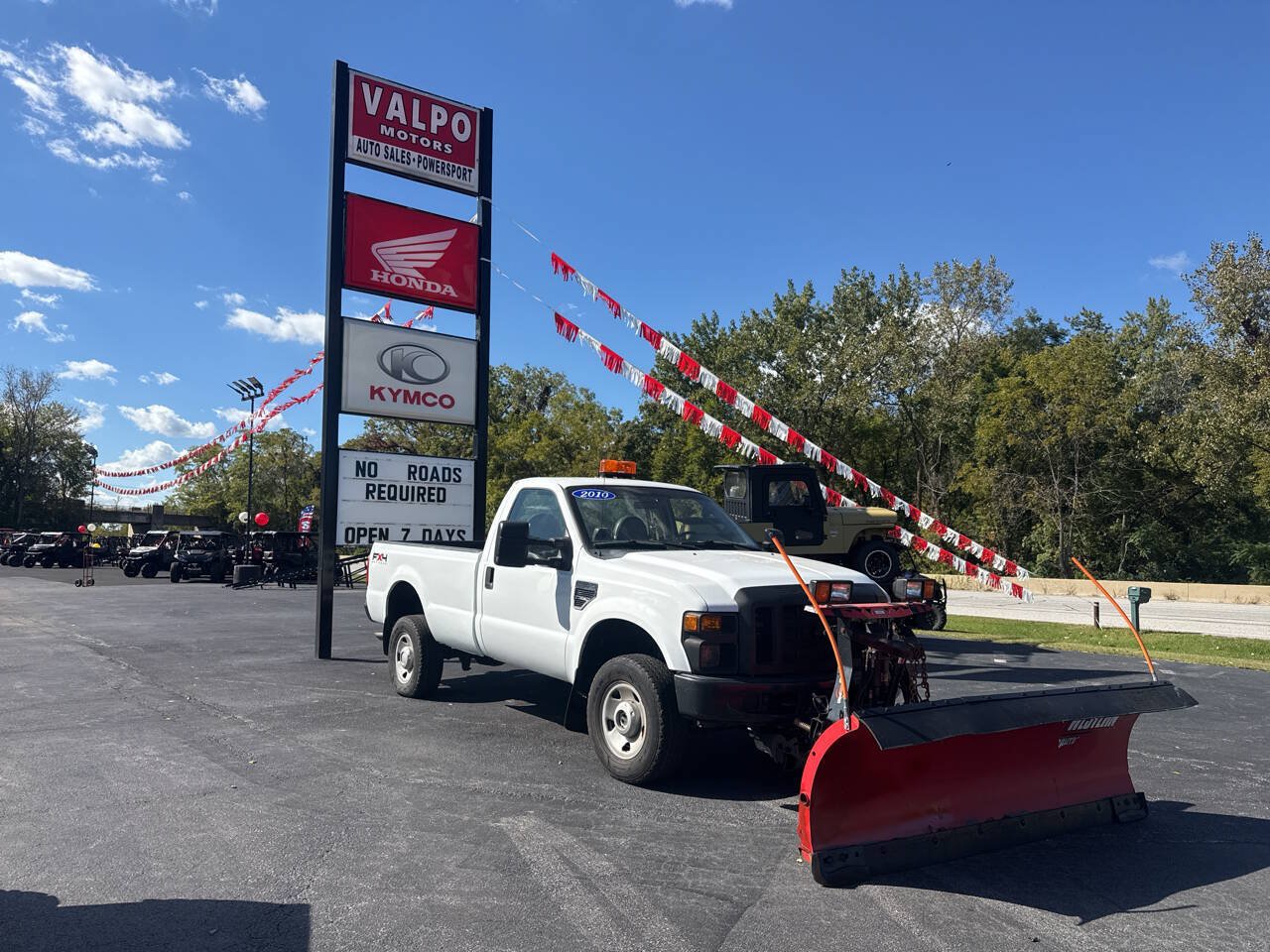 Used 2010 Ford F350 XLT AWD/4WD image 1