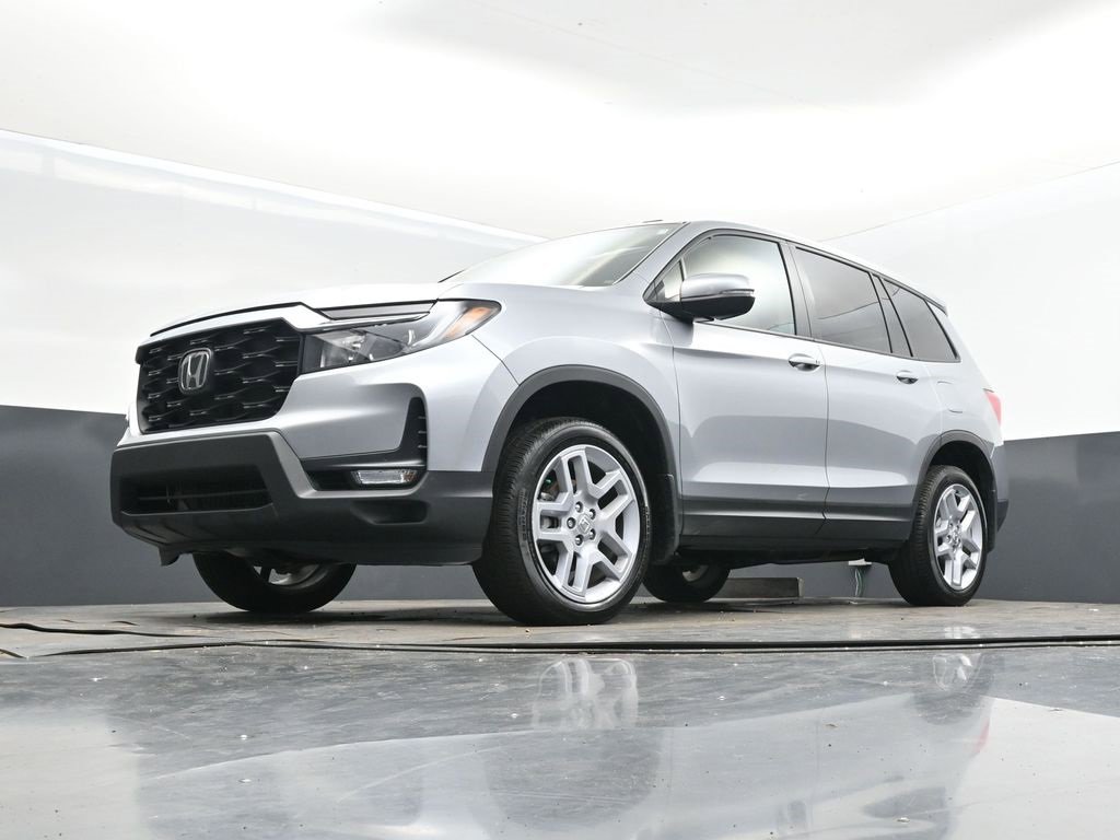 Used 2025 Honda Passport EX-L image 40