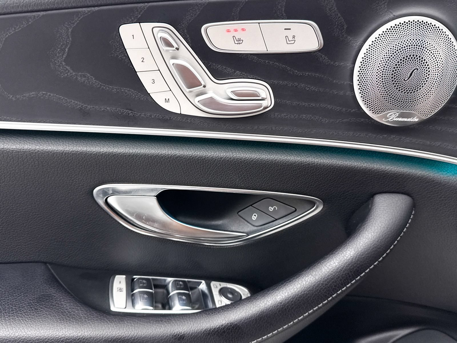 Used 2019 Mercedes-Benz E 300 4MATIC image 29