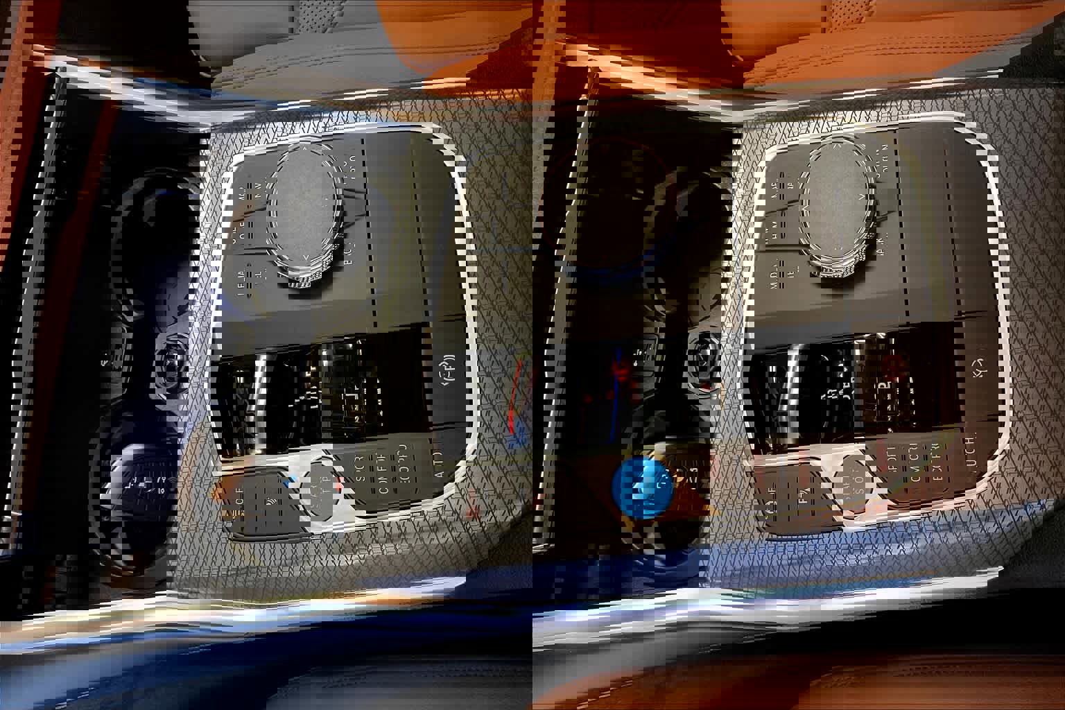 Used 2025 BMW i4 eDrive40 w/ Premium Package image 7