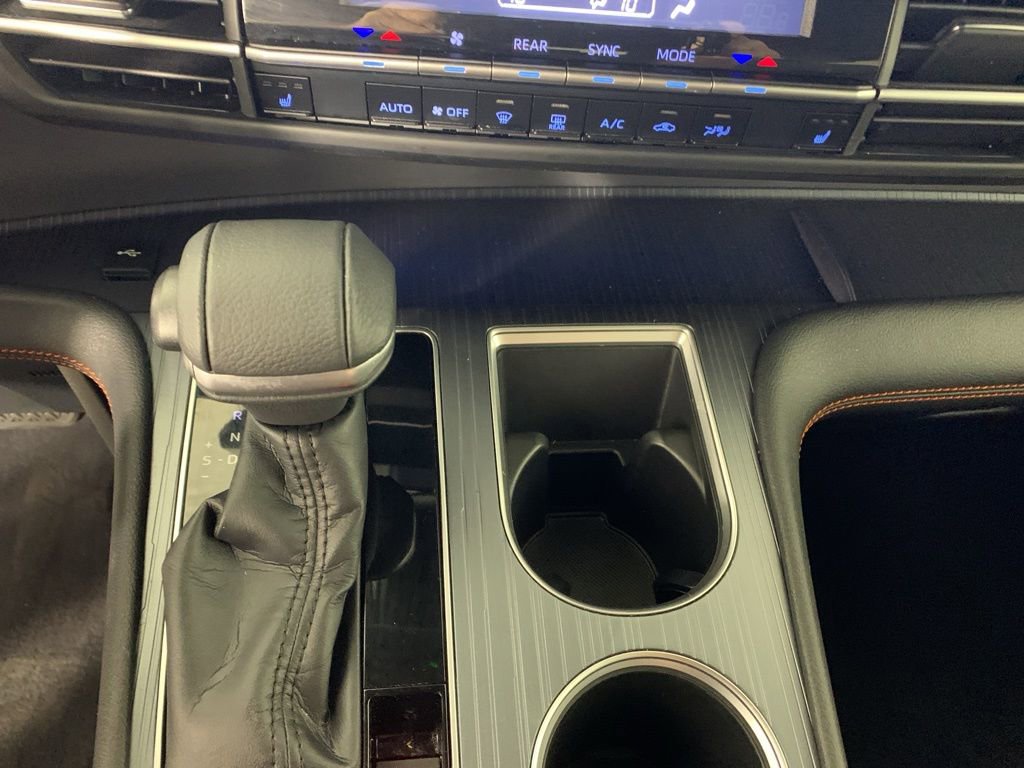 Used 2022 Toyota Sienna XSE image 26