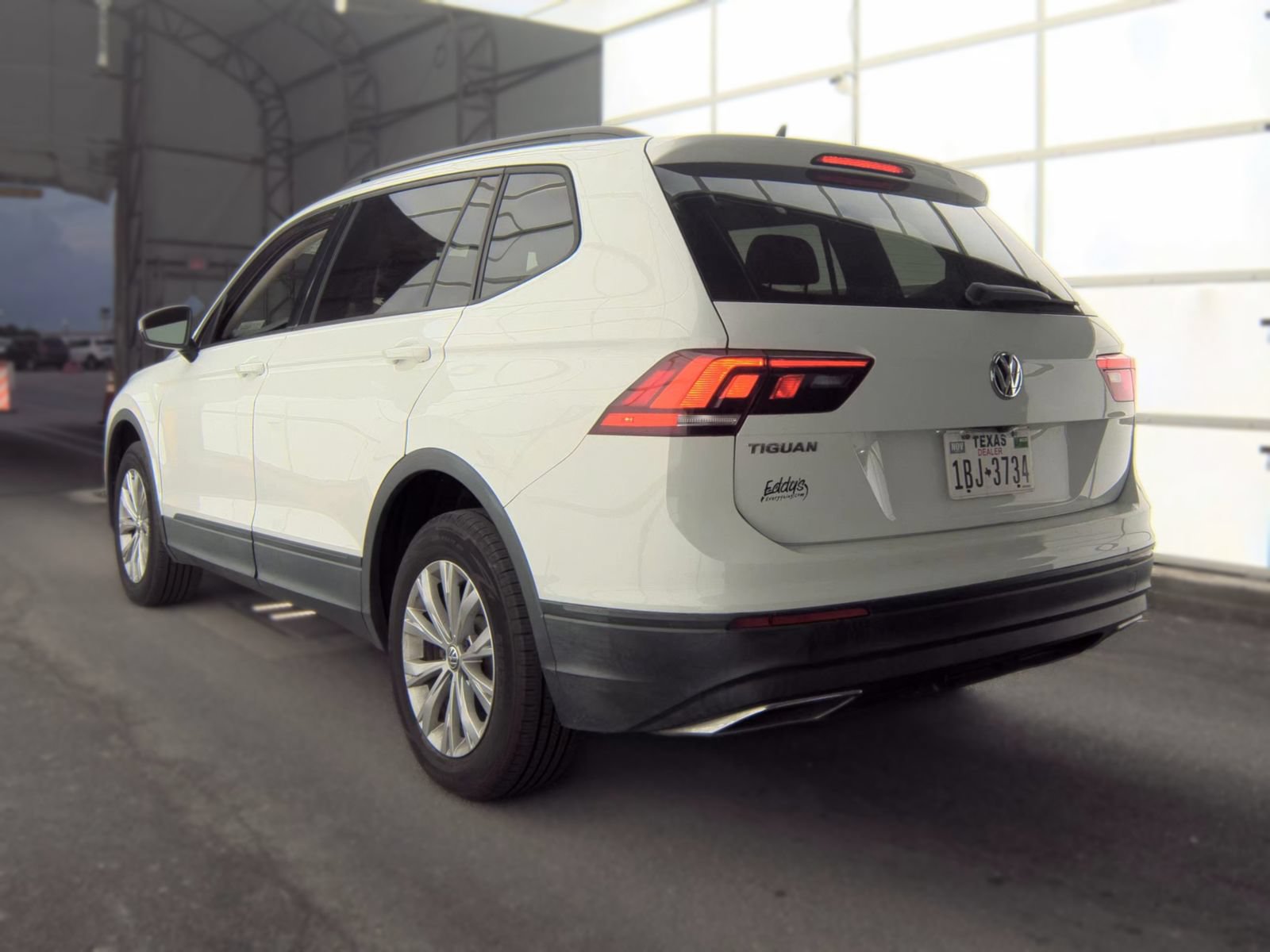 Used 2020 Volkswagen Tiguan S FWD image 6