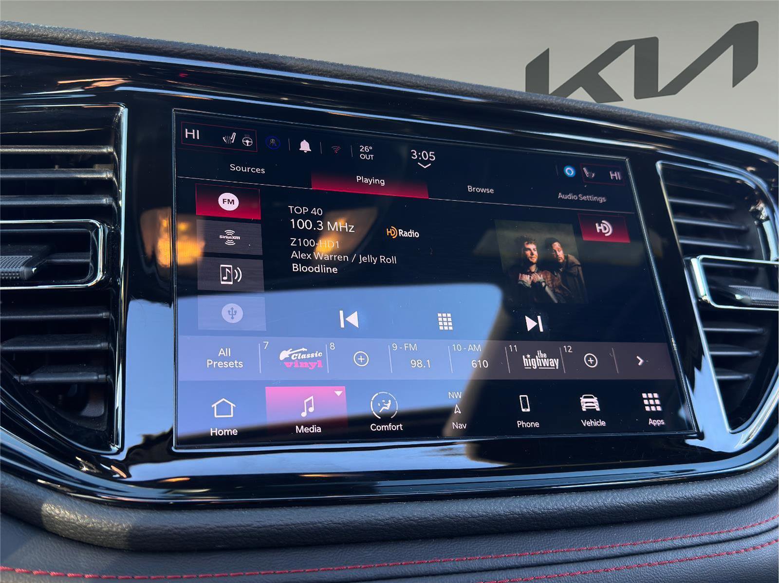 Used 2024 Dodge Durango GT image 16