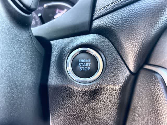 Used 2020 Toyota RAV4 Limited AWD/4WD image 28