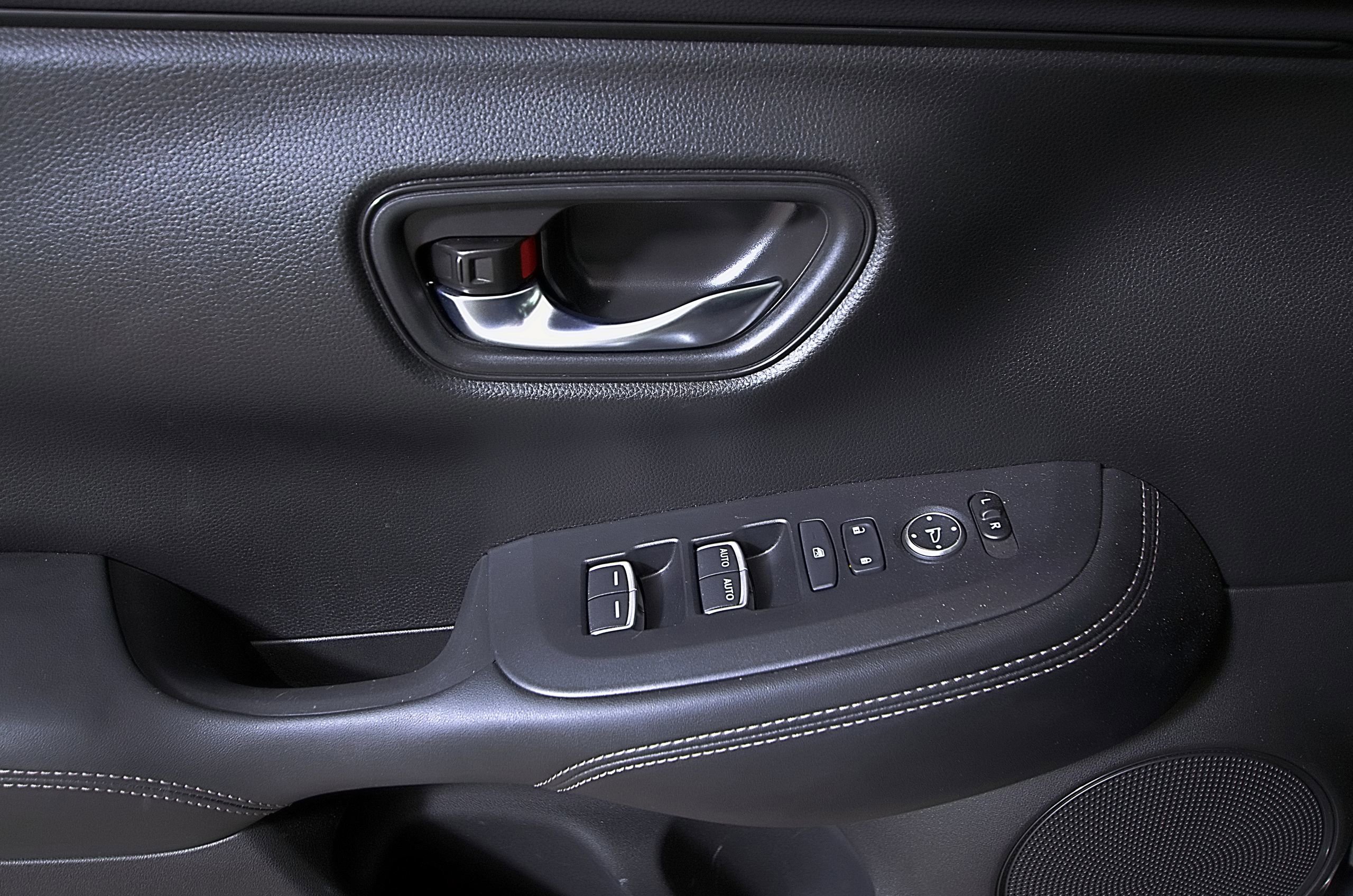 Used 2024 Honda HR-V EX-L image 17