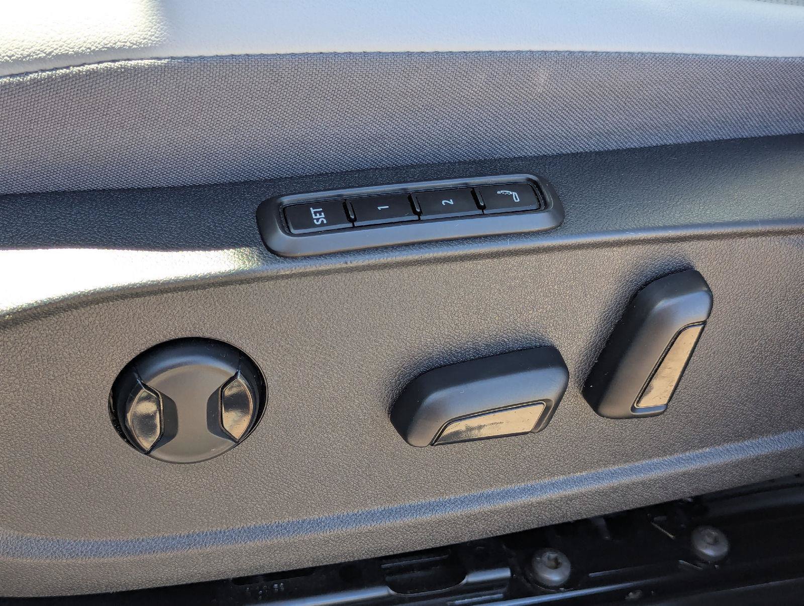 Used 2022 Volkswagen ID.4 Pro S RWD image 27