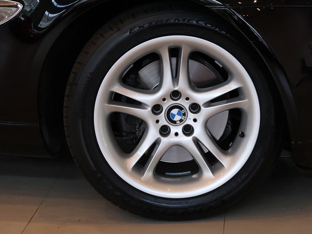 Used 2001 BMW Z8 RWD image 10