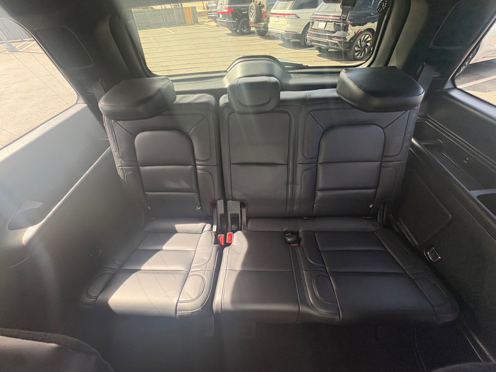 Certified 2021 Lincoln Navigator Reserve w/ Luxury Package image 20