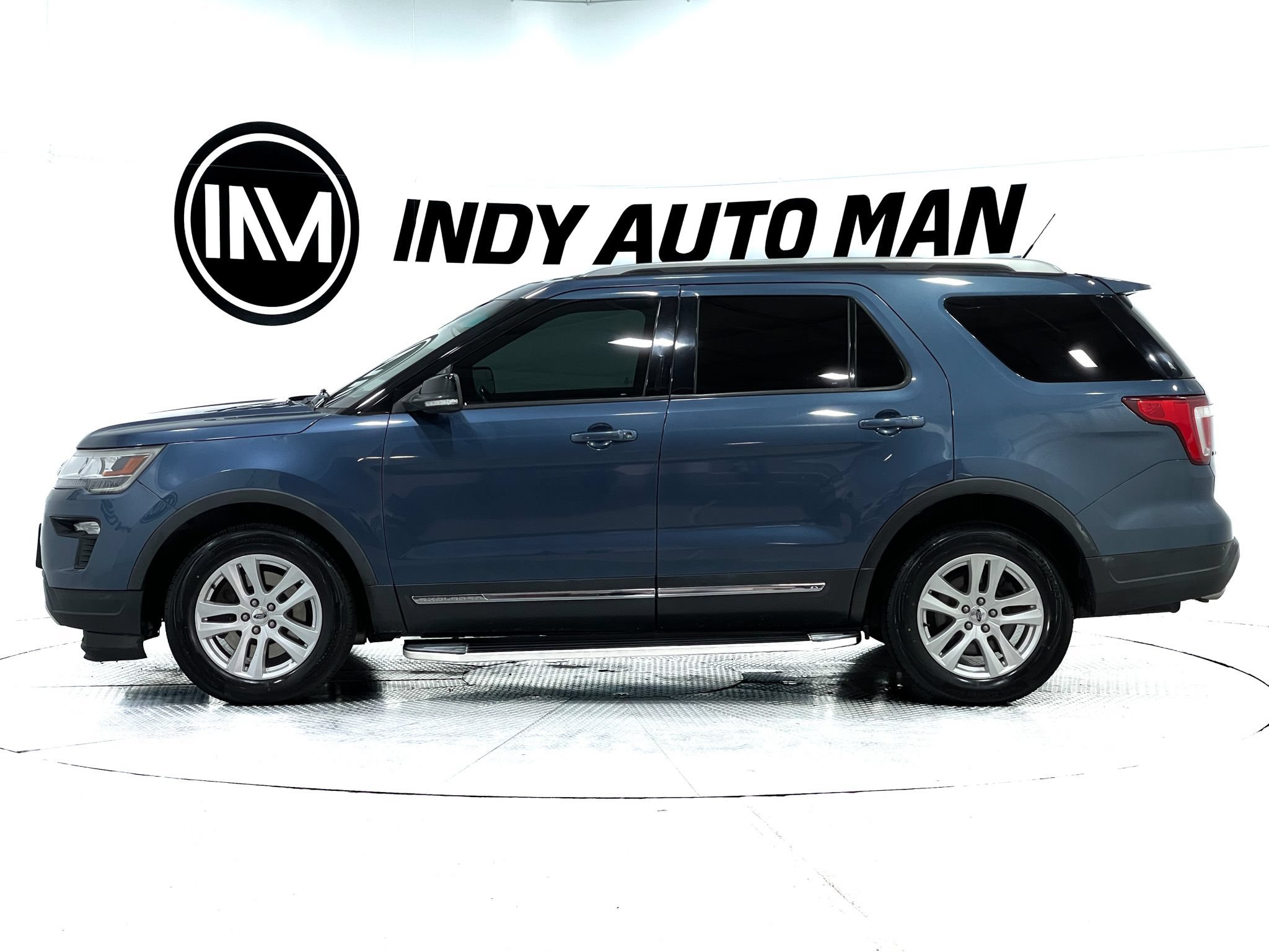 Used 2018 Ford Explorer XLT w/ Equipment Group 201A AWD/4WD image 7