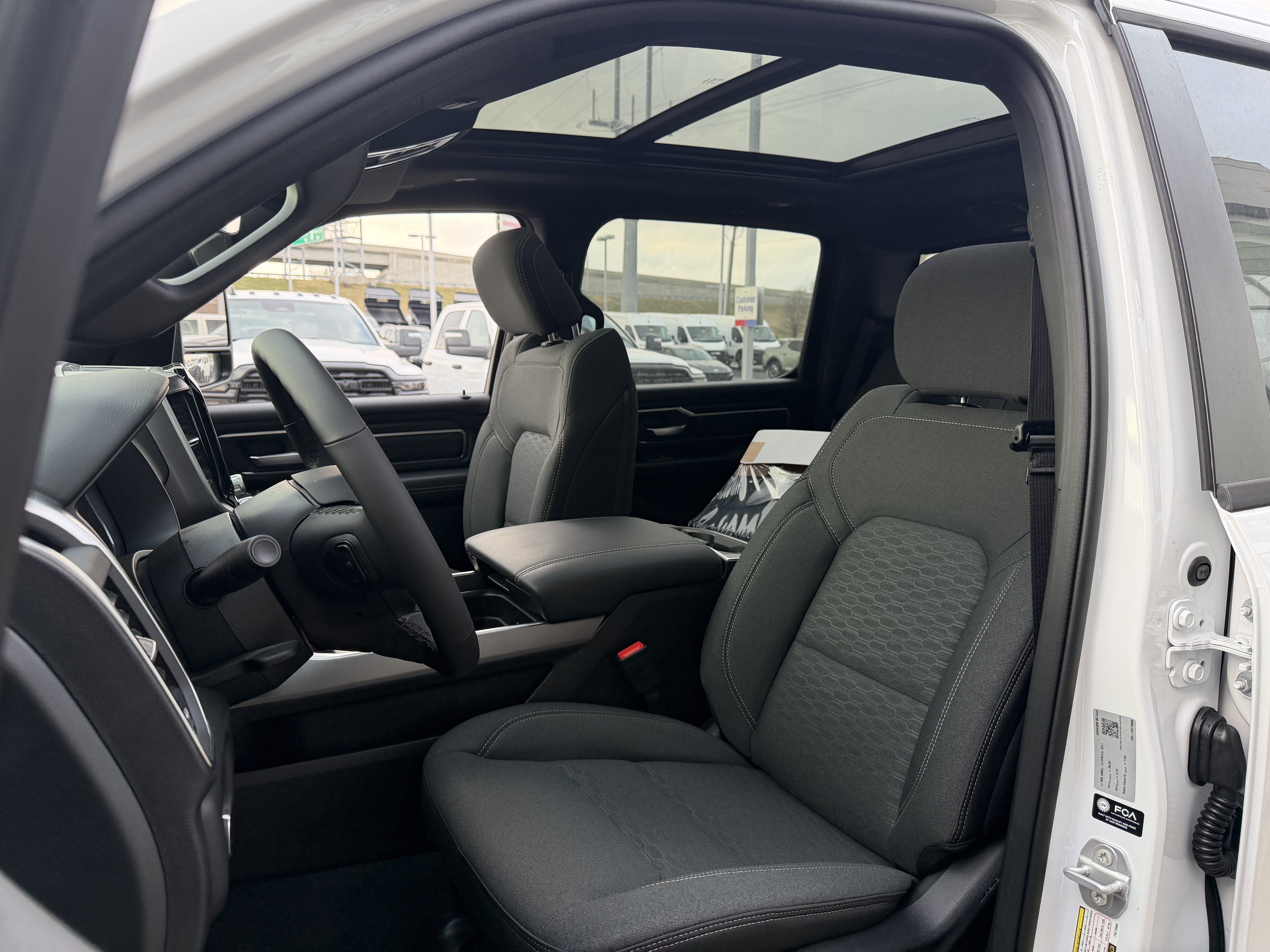 New 2026 RAM 1500 Big Horn AWD/4WD image 35