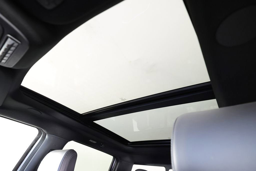 Used 2025 Ford F450 Platinum w/ FX4 Off-Road Package image 38