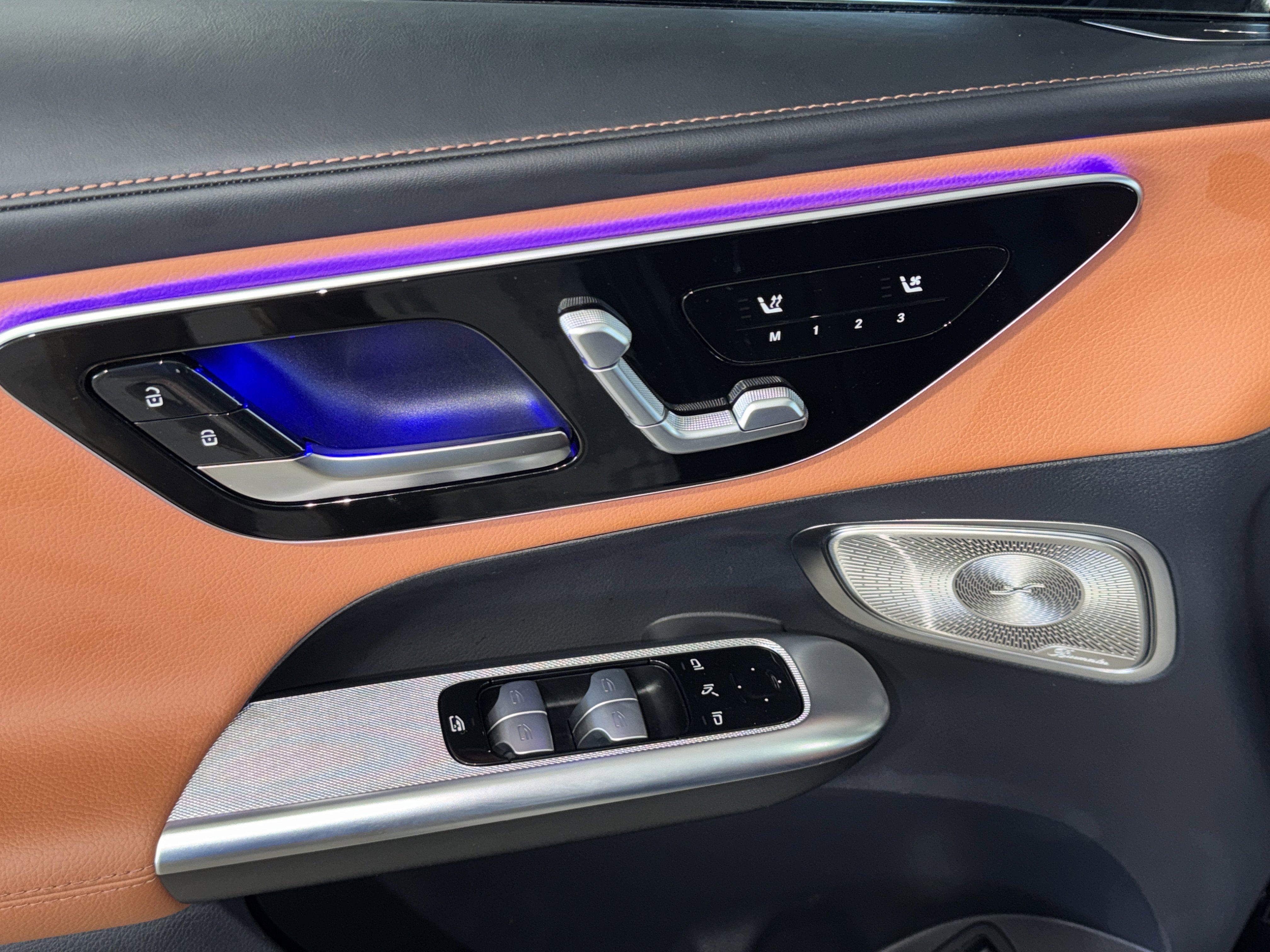 Used 2023 Mercedes-Benz GLC 300 image 18