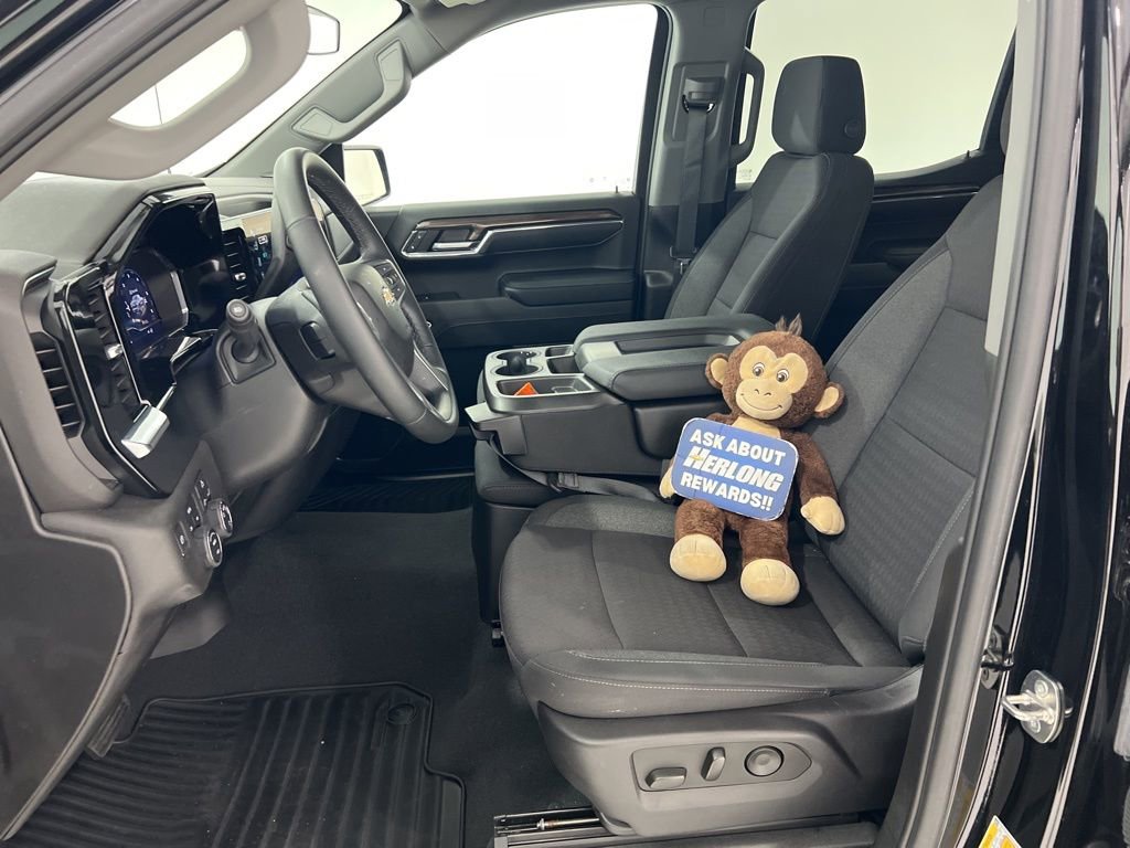 New 2024 Chevrolet Silverado 1500 LT image 18