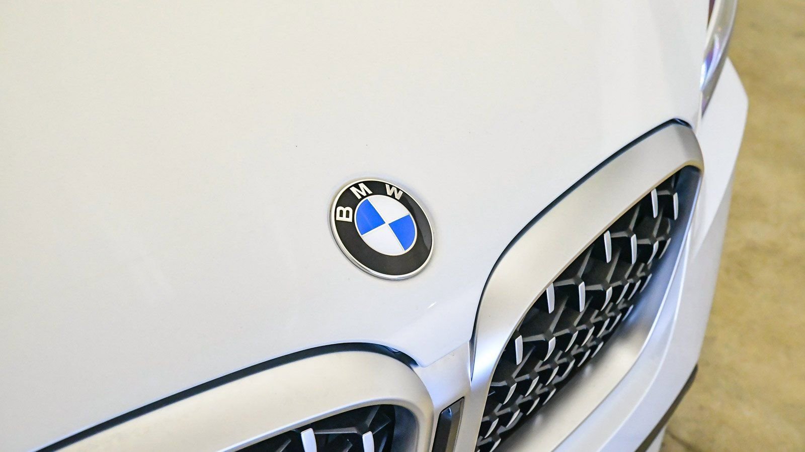 Used 2023 BMW X4 xDrive30i w/ Convenience Package AWD/4WD image 8