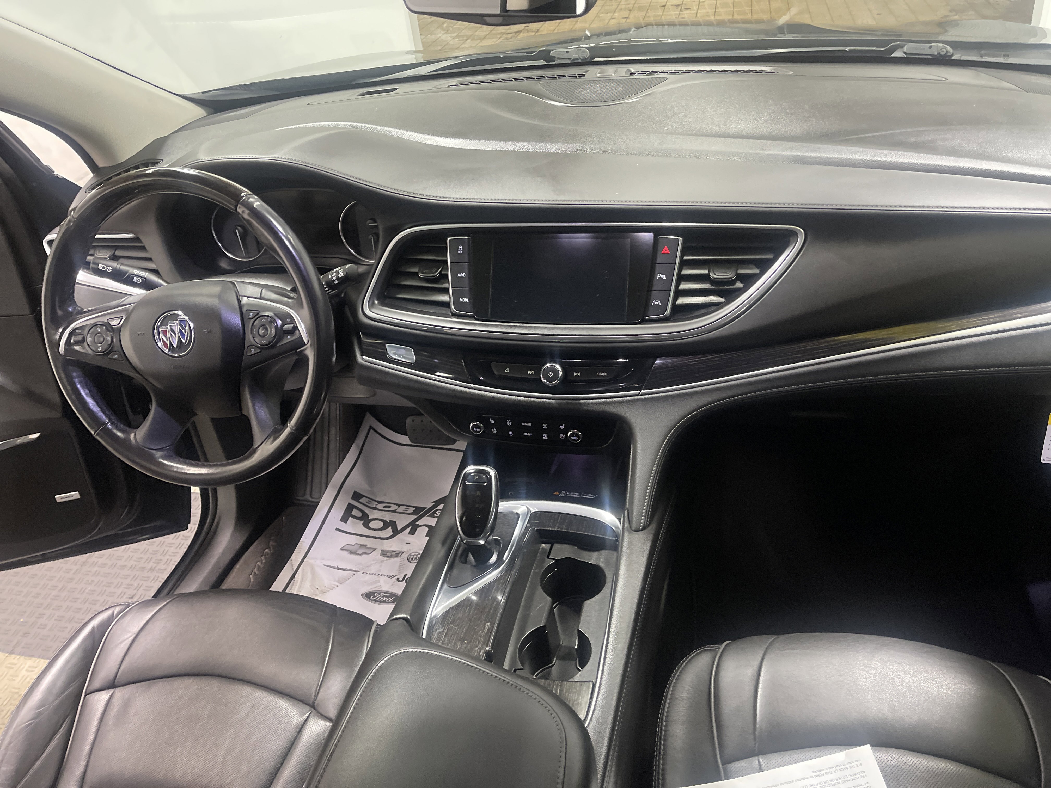 Used 2020 Buick Enclave Avenir w/ Avenir Technology Package image 22