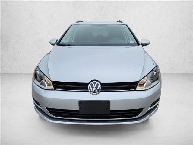 Used 2017 Volkswagen Golf SportWagen FWD image 2