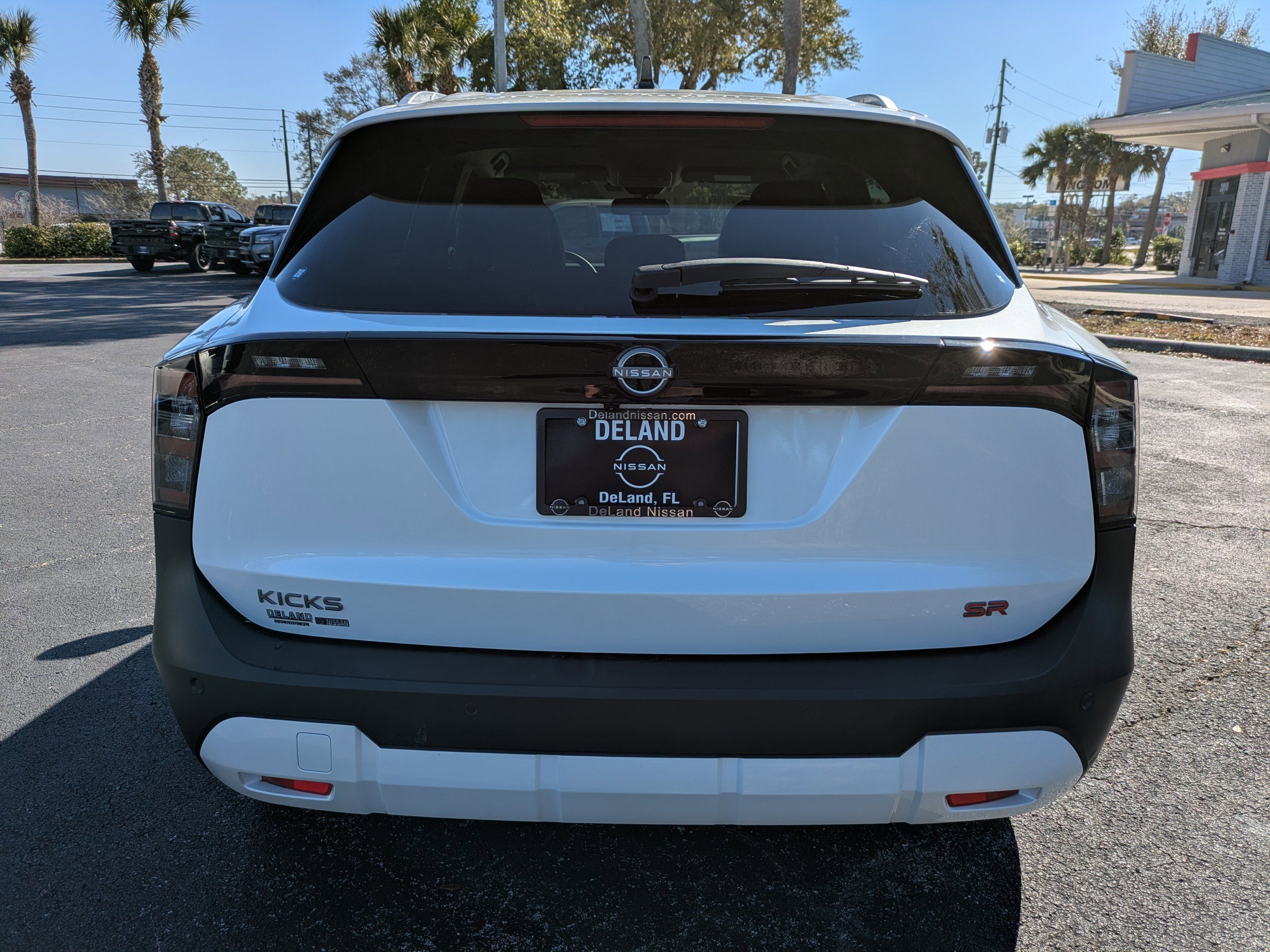 New 2026 Nissan Kicks SR FWD image 5