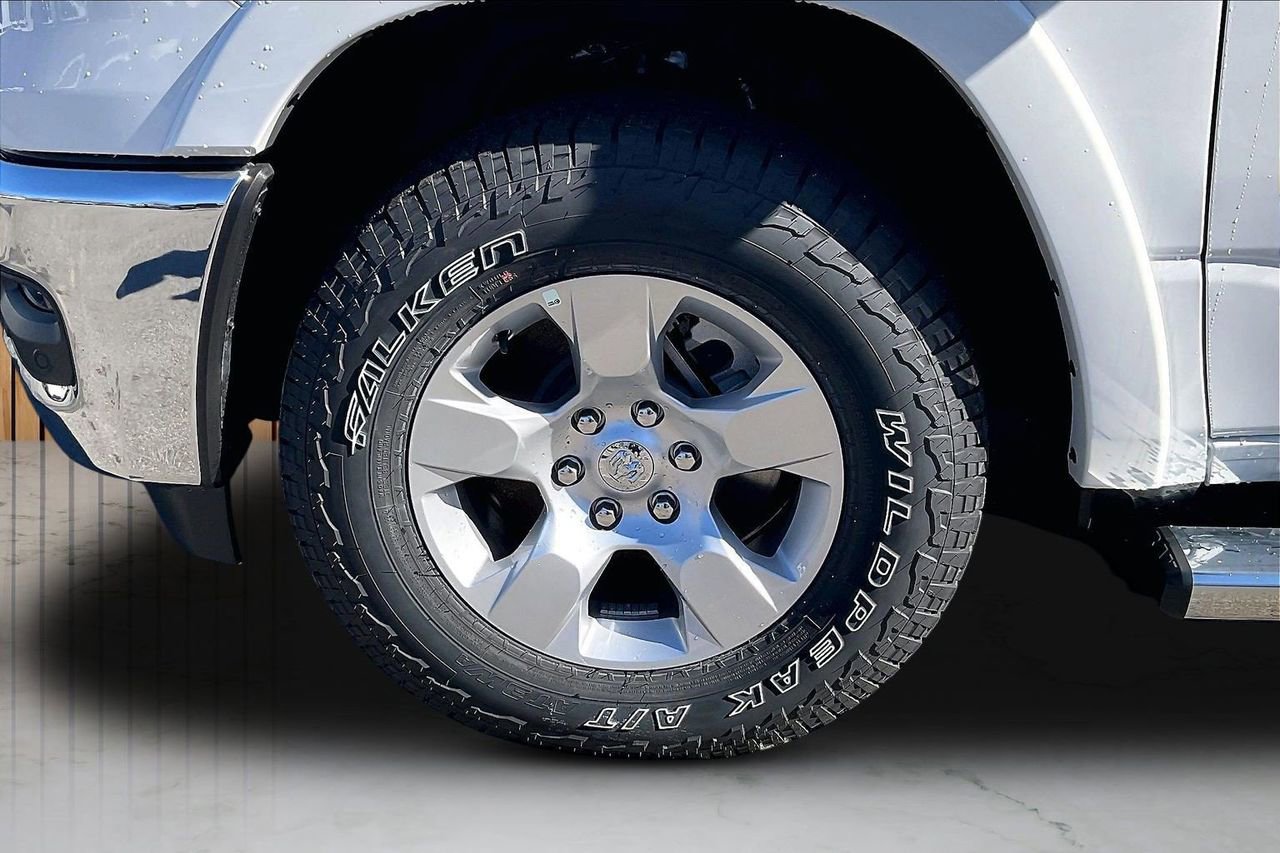 New 2026 RAM 1500 Big Horn AWD/4WD image 32