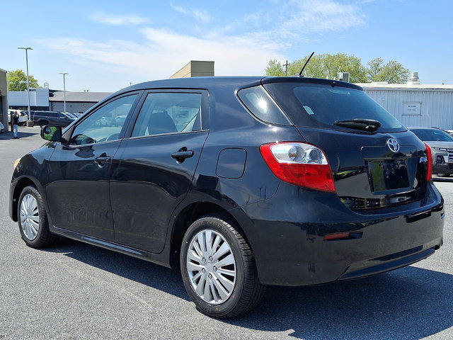 Used 2011 Toyota Matrix FWD image 6