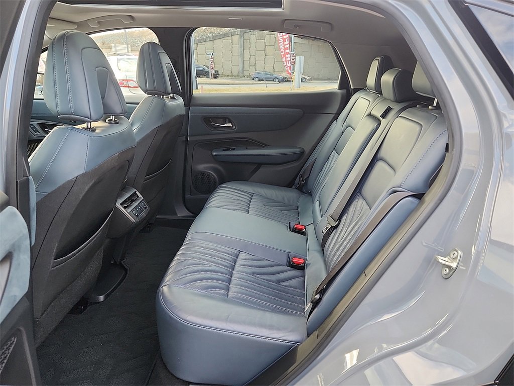 Used 2023 Nissan Ariya image 10