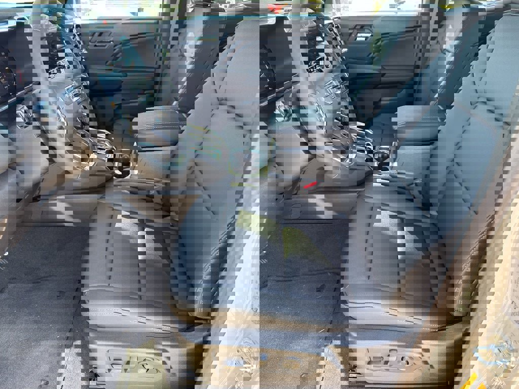 New 2026 GMC Canyon Elevation w/ Convenience Package image 11