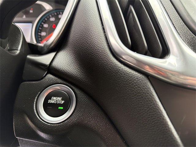 Used 2022 Chevrolet Equinox LT w/ Driver Convenience Package image 23