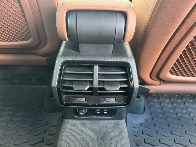 Certified 2025 Audi Q3 2.0T Premium Plus w/ Premium Plus Package image 24