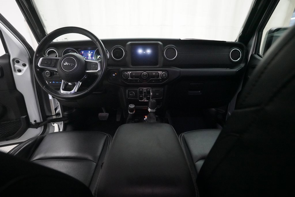 Used 2022 Jeep Wrangler Unlimited Sahara image 5