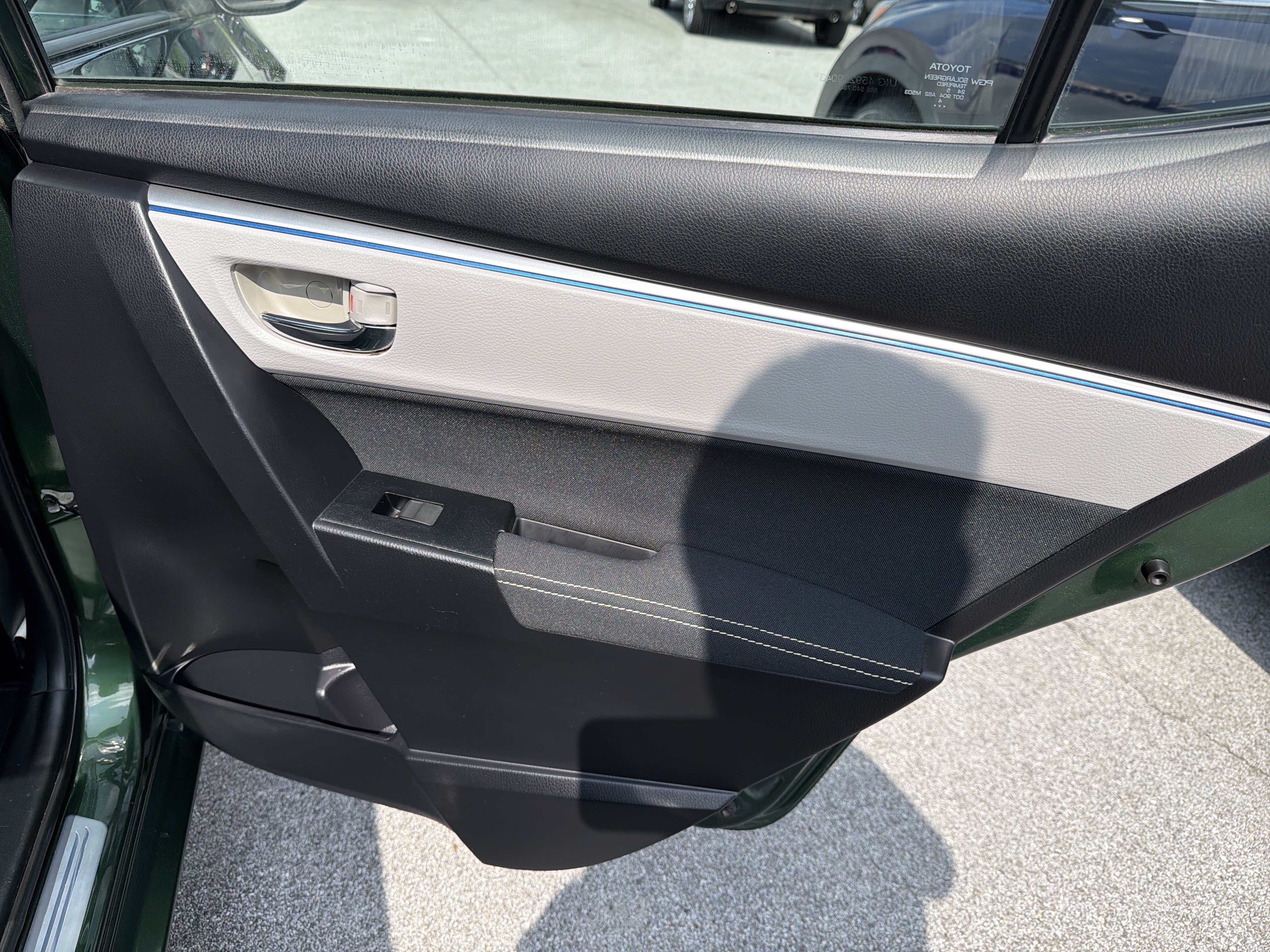 Used 2015 Toyota Corolla LE w/ Body Protection Package #1 FWD image 47