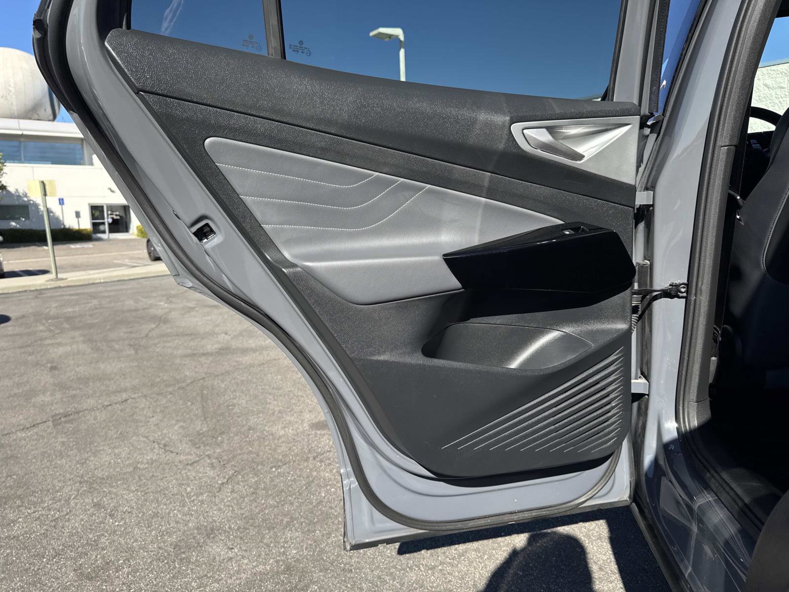 Certified 2023 Volkswagen ID.4 Pro S image 23