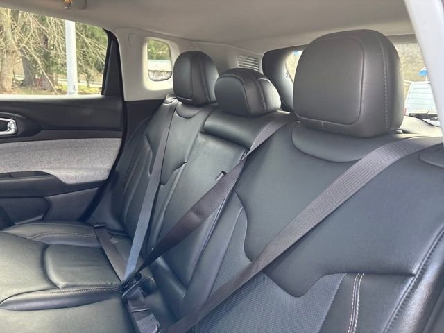 Used 2022 Jeep Compass Latitude AWD/4WD image 24