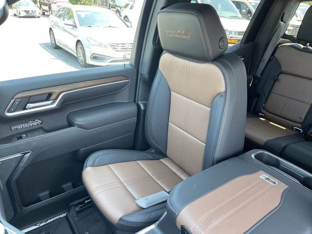 New 2026 Chevrolet Silverado 1500 High Country AWD/4WD image 24
