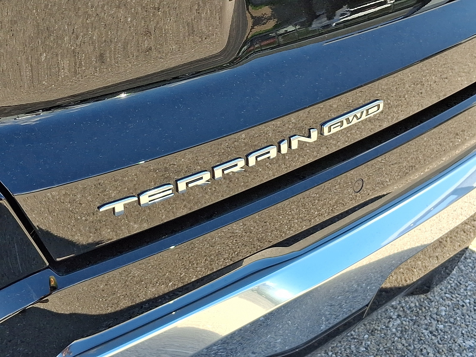 New 2026 GMC Terrain Denali w/ LPO, Floor Liner Package AWD/4WD image 27