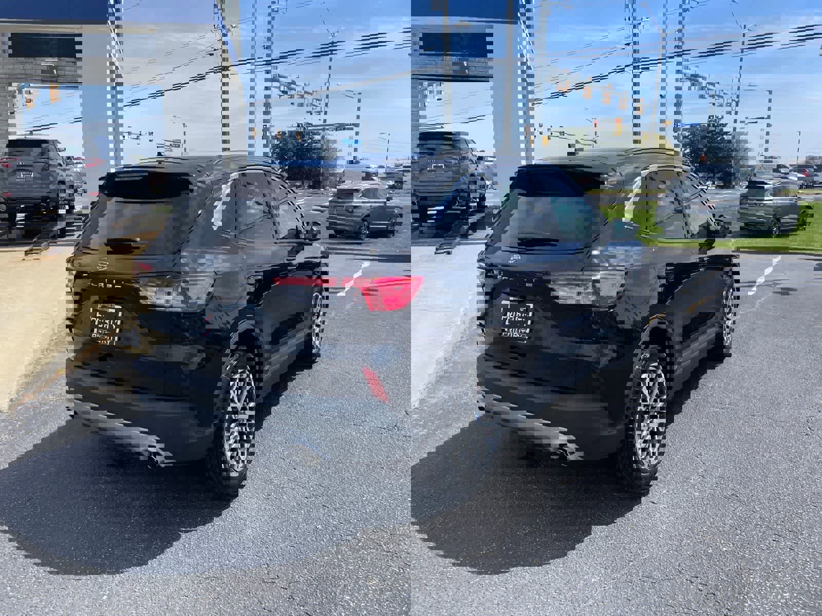 Used 2021 Ford Escape SEL w/ Technology Package image 5