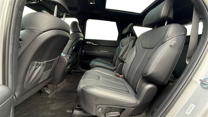 Used 2025 Hyundai Palisade Calligraphy AWD/4WD image 16