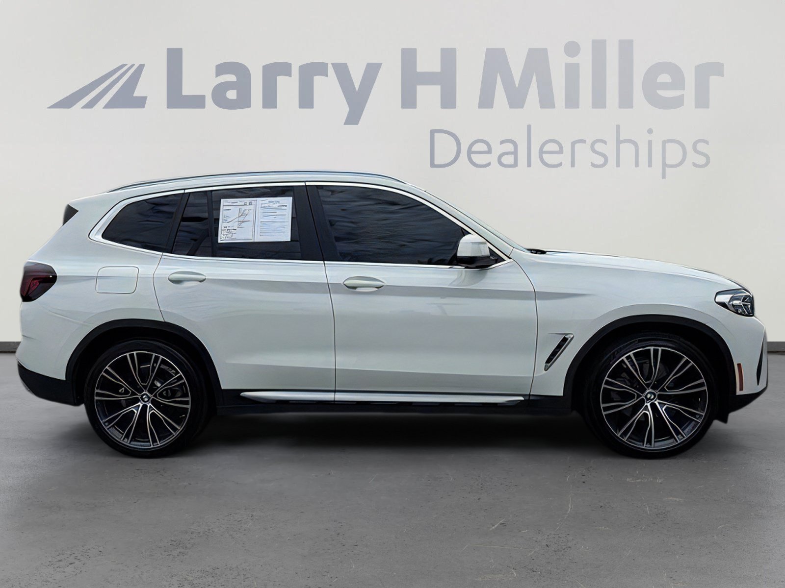 Used 2022 BMW X3 sDrive30i w/ Premium Package 2 (ZPA) RWD image 7