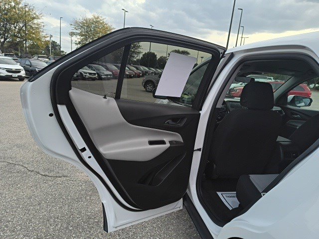 Used 2022 Chevrolet Equinox LT AWD/4WD image 12