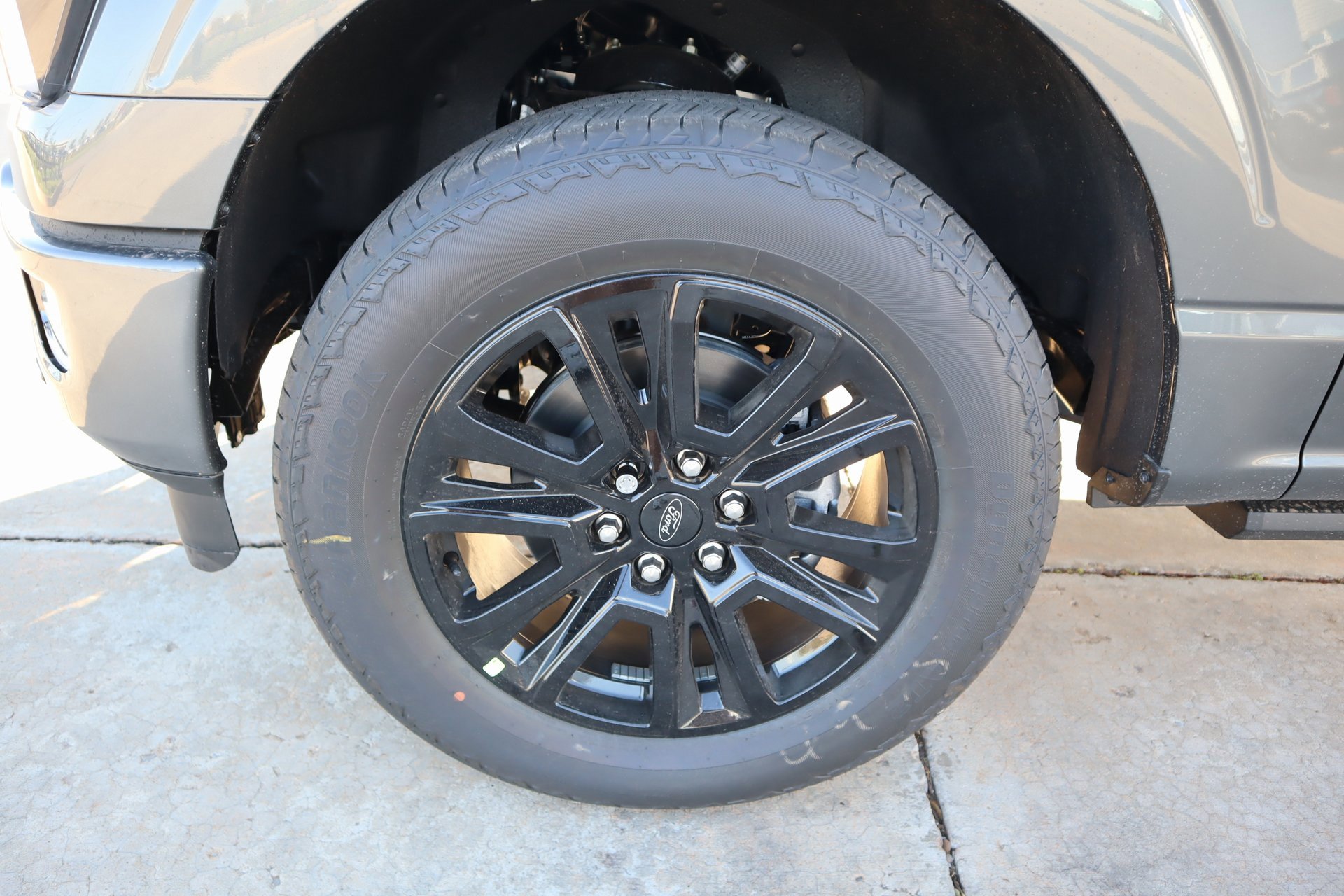 New 2025 Ford F150 Platinum w/ Equipment Group 702A High image 18