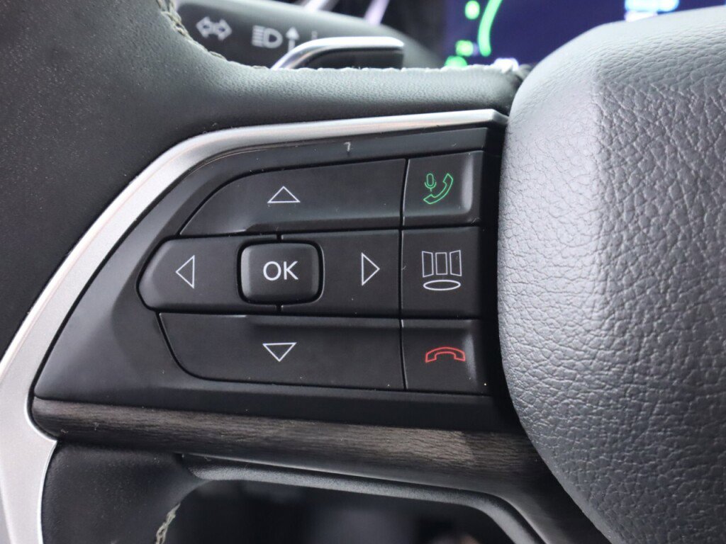 Used 2023 Jeep Grand Cherokee 30th Anniversary image 12