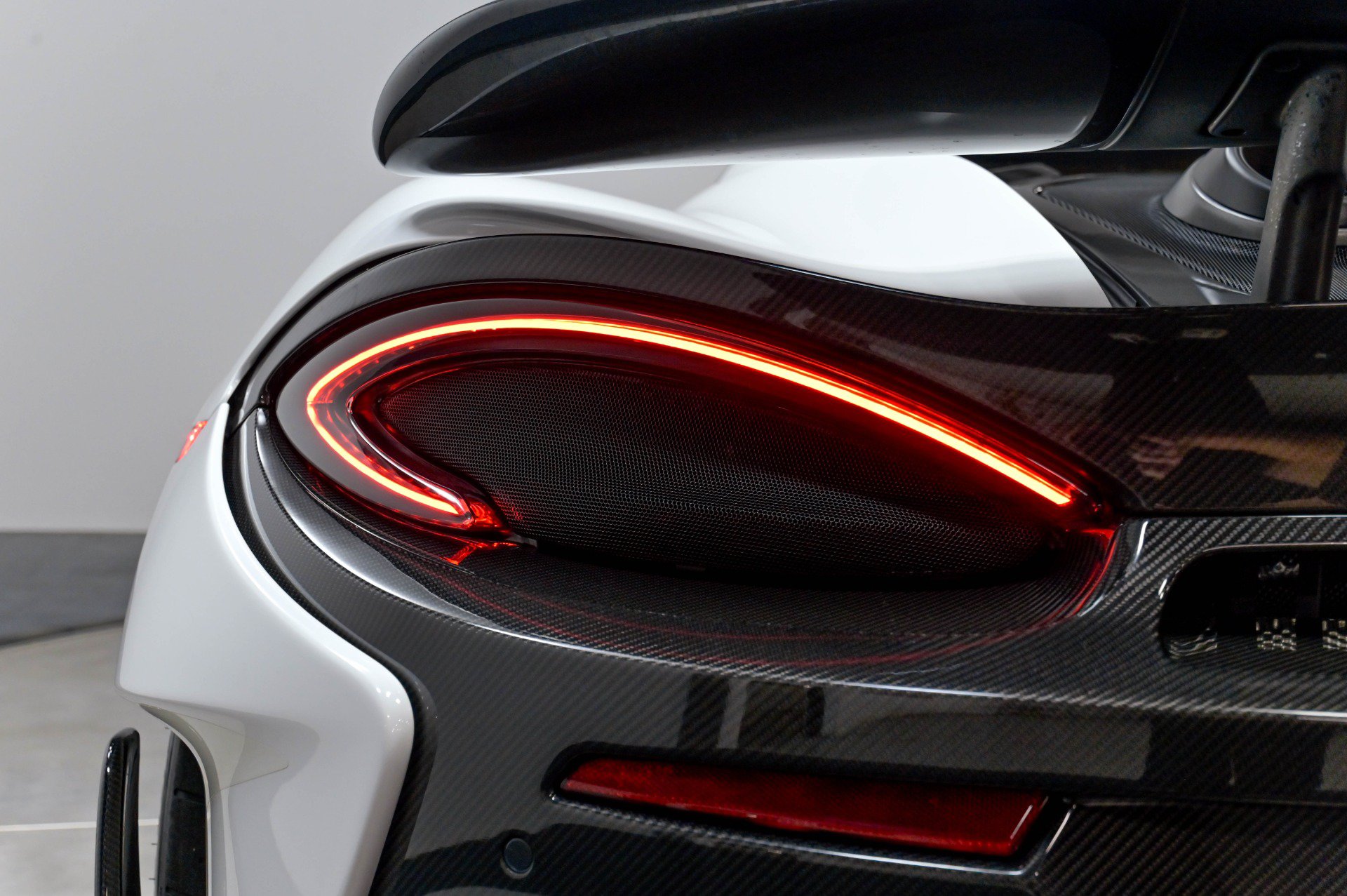 Used 2019 McLaren 600LT RWD image 50