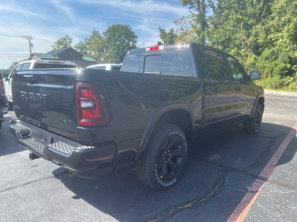 New 2026 RAM 1500 4x4 Crew Cab image 3