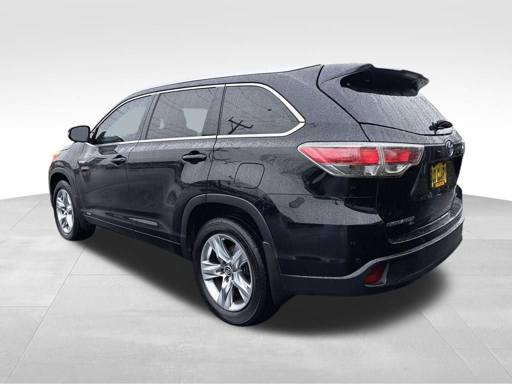 Used 2016 Toyota Highlander Limited AWD/4WD image 3