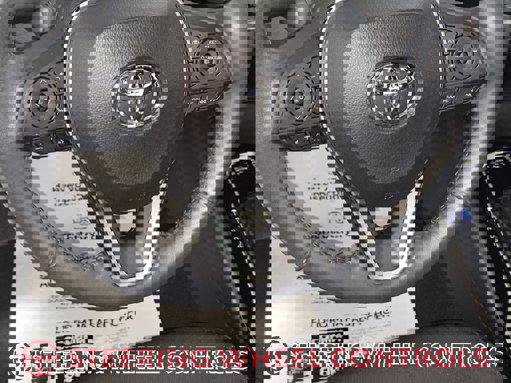 Certified 2023 Toyota Corolla SE image 16